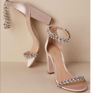Never worn Jewel Badgley Mischka Mayra Block Heels